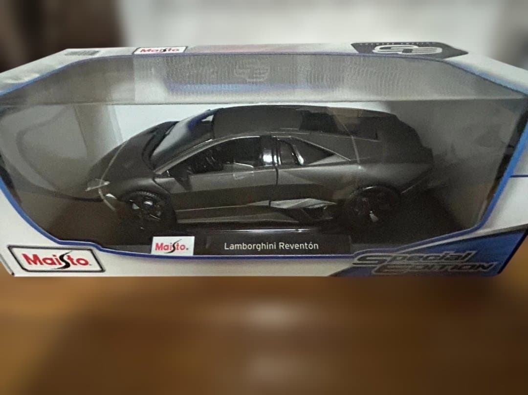 ランボルギーニ・レヴェントン 1/18 マイスト