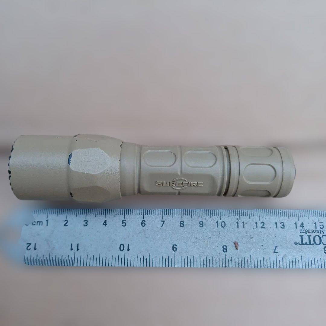 ✨送料無料　Surefire ライト