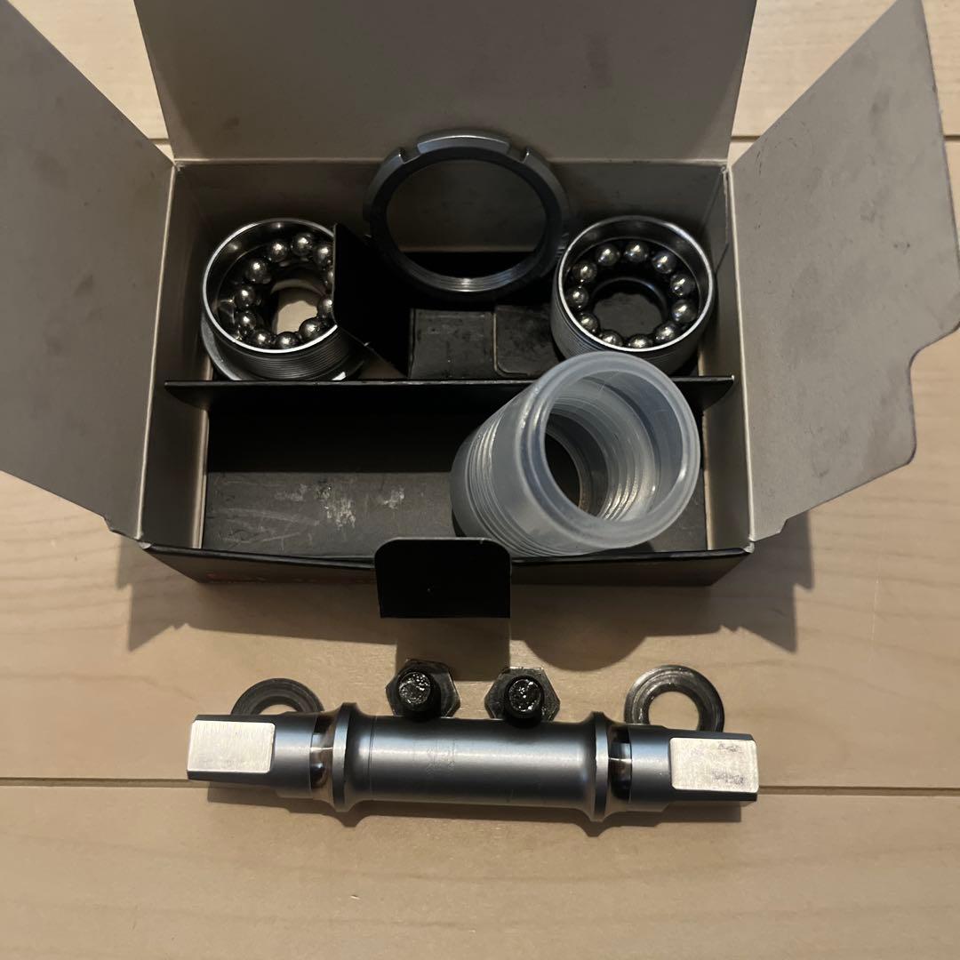 Sugino SG 75 Taper ボトムブラケット　スーパーラップ