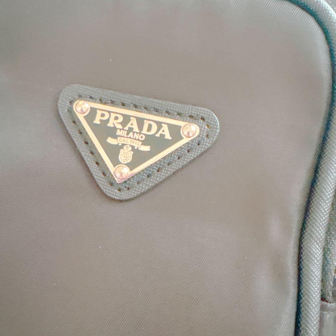 PRADA プラダ ノベルティ スマホショルダーバッグ