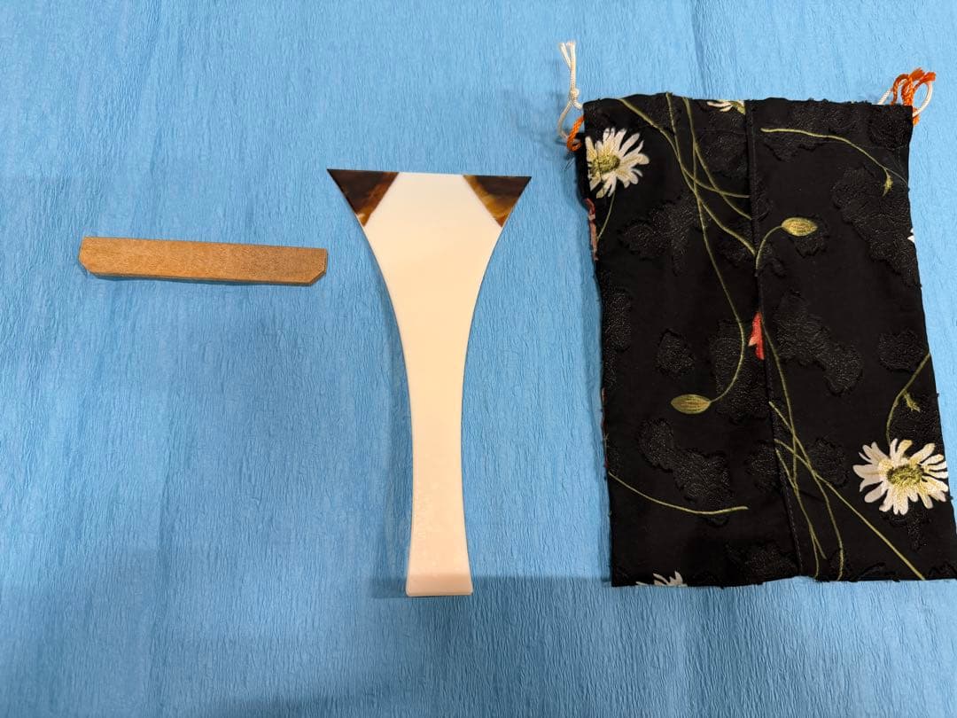 三味線用木製バチ 収納袋付き
