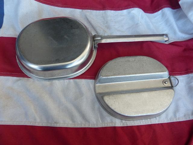 米軍実物　 メスキットパン　WYOTT　食器　アウトドア　327
