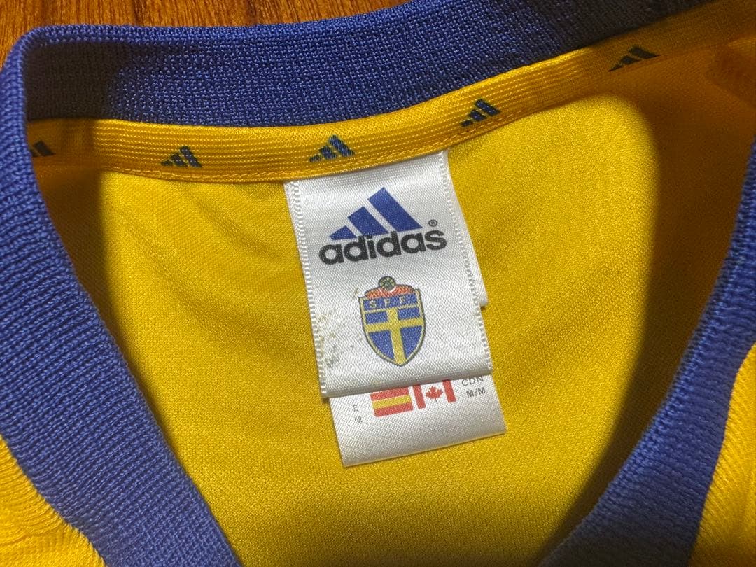 極美品 00s サッカー スウェーデン代表 ユニフォーム Oサイズ adidas