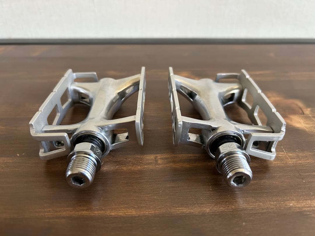 mks  nuevo 三ヶ島　トゥークリップ付き　美品