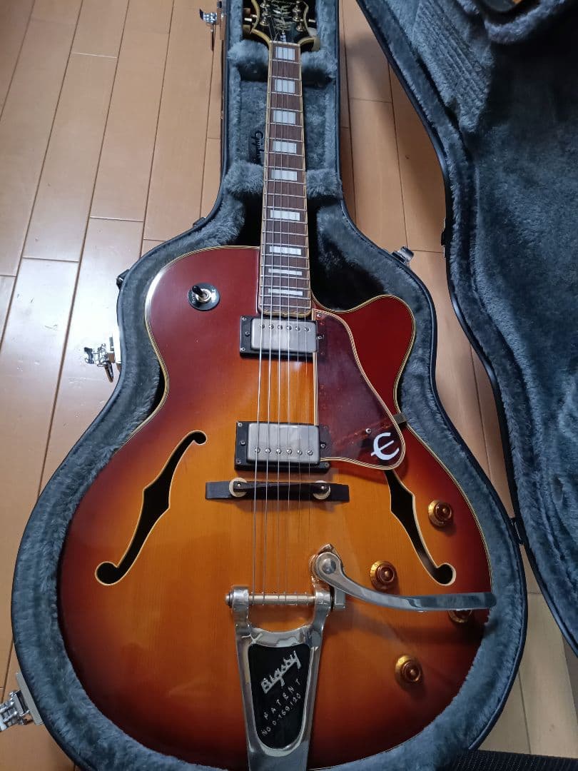 フルアコ Epiphone ジョーパス EmperorII 純正ハードケース付
