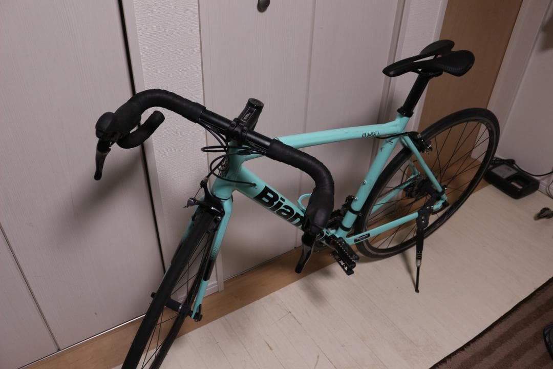 【通勤快速に】BIANCHI VIA NIRONE 7 2022年105搭載