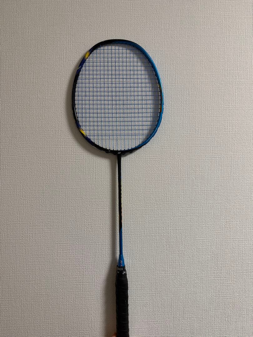 F4ASTROX77 アトロクス77 4U5G バトミントンラケット 廃盤