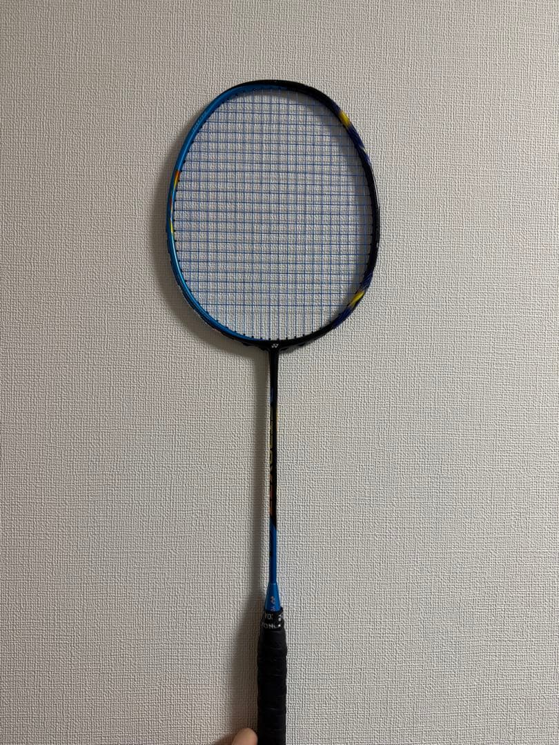 F4ASTROX77 アトロクス77 4U5G バトミントンラケット 廃盤