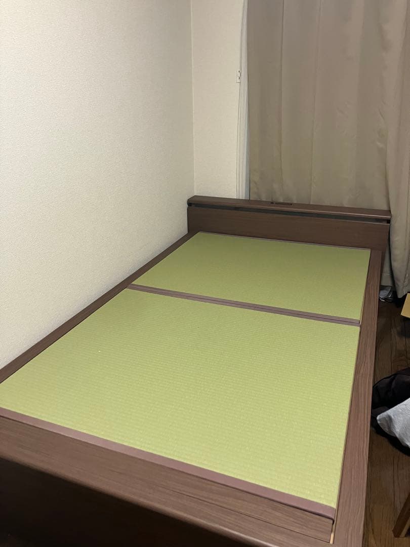 セミダブルベッドフレーム ブラウン 引き出し付き（直接受け取り希望）