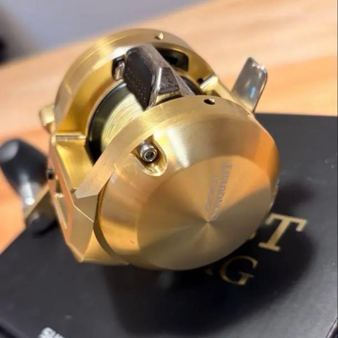 SHIMANO OCEA CONQUEST CT 300HG ゴールド