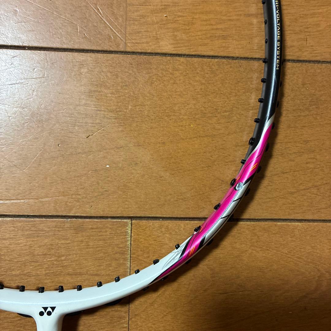 ヨネックス ボルトリック i-FORCE アイフォース　5UG5