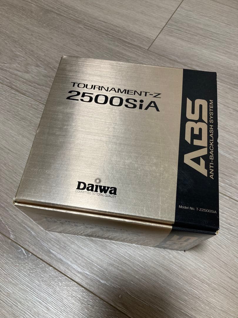 ダイワ　トーナメント-Ｚ　2500SIA