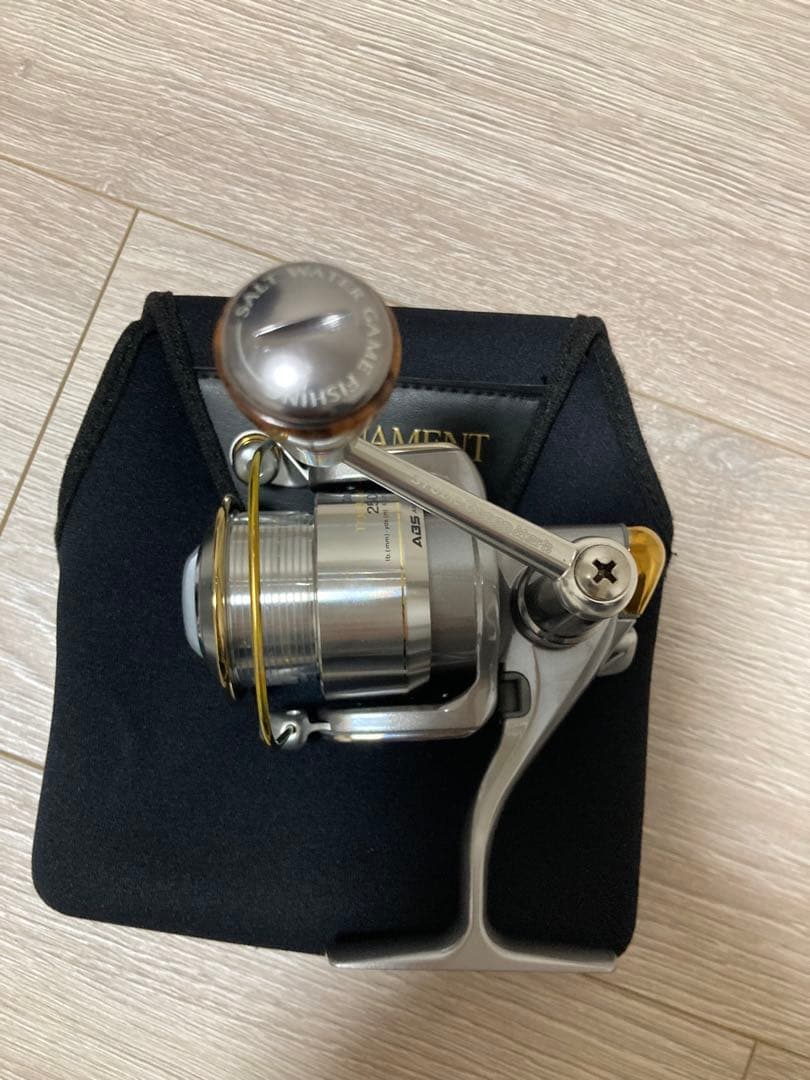 ダイワ　トーナメント-Ｚ　2500SIA