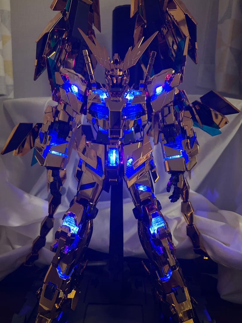 ＰＧ ユニコーンガンダム３号機 フェネクス（ナラティブＶｅｒ．）パチ組み