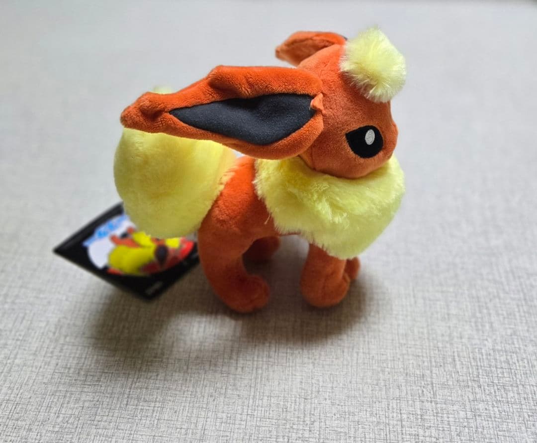 ポケモンセンター　ぬいぐるみ　3体セット　サンダース　ブースター　イーブイ　S