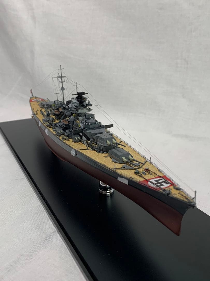 フライホーク1/700ドイツ戦艦ビスマルク　完成品