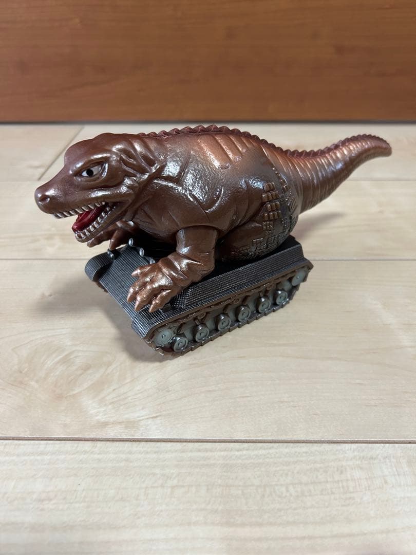 【最終値下げ】怪獣郷　恐竜戦車　ソフビ　ウルトラセブン
