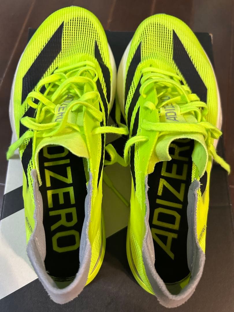 ADIZEROアバンチ 24cm