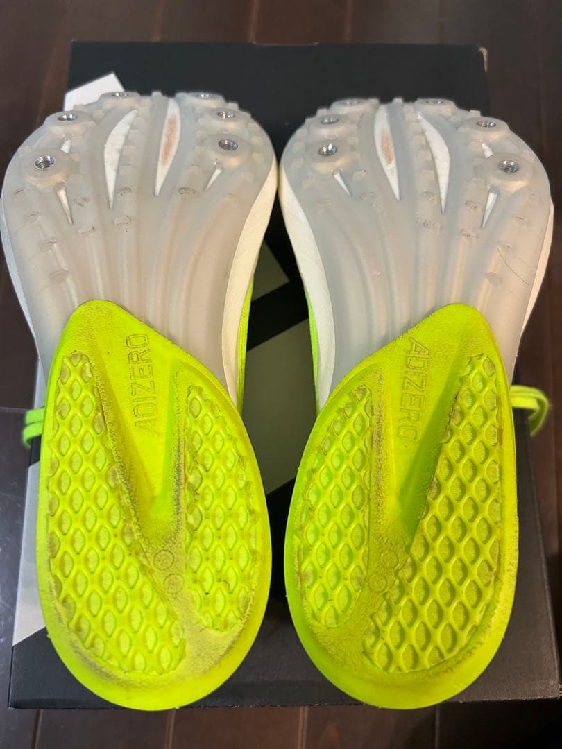 ADIZEROアバンチ 24cm