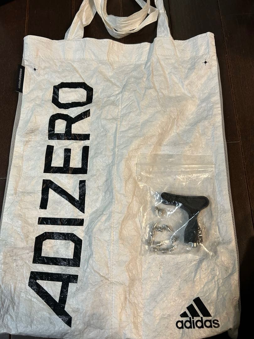 ADIZEROアバンチ 24cm