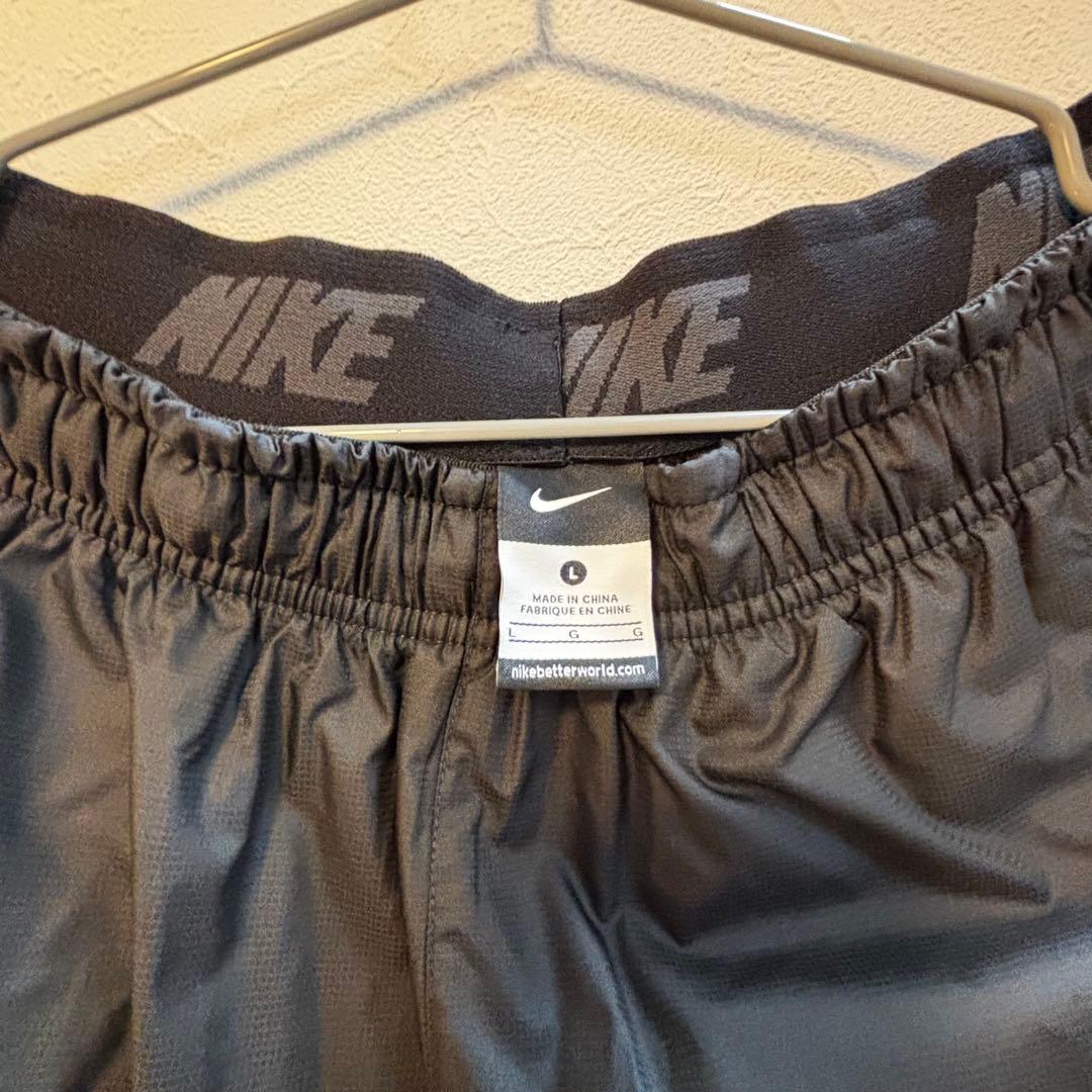 【未使用品】NIKEメンズウィンドブレーカー上下セット ホワイト＋ブラック