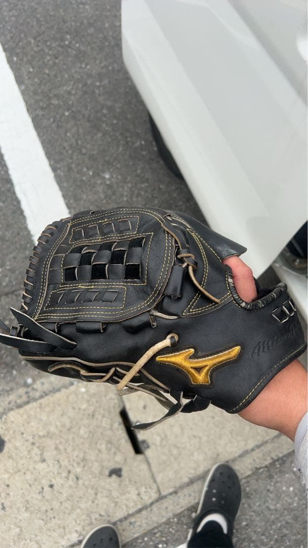 Mizuno 硬式グローブ 黒 左　投手用