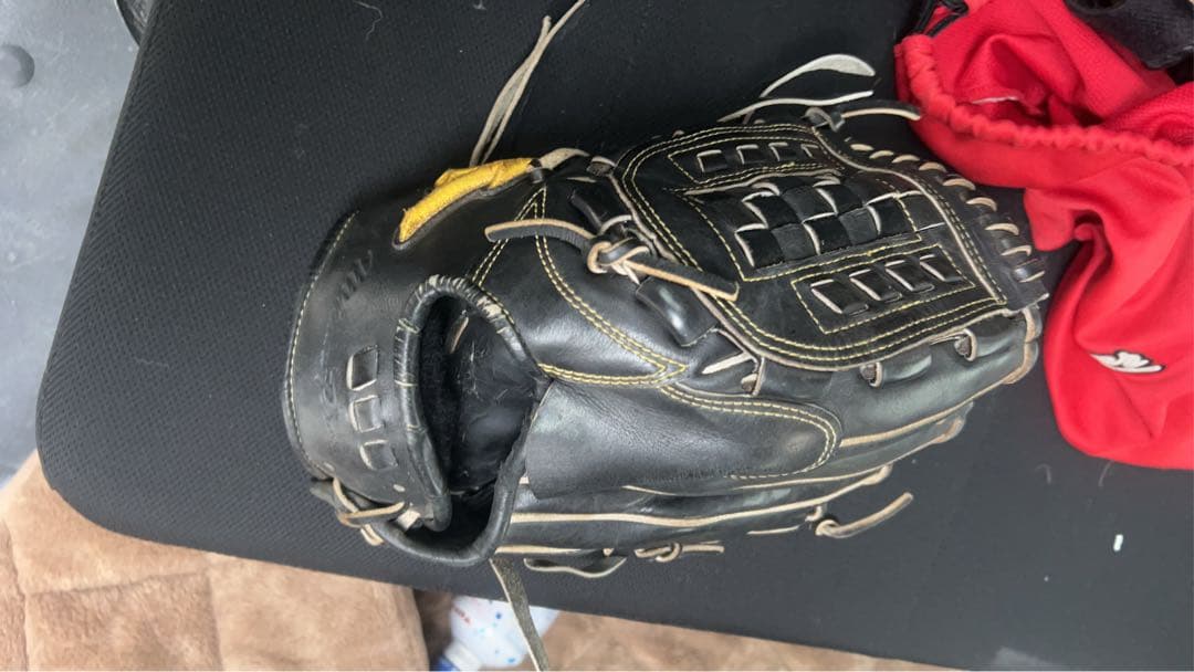 Mizuno 硬式グローブ 黒 左　投手用