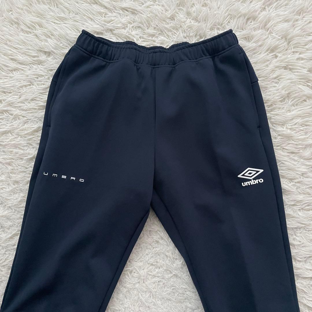 umbro 刺繍　上下　セットアップ　ジャージ　洗える