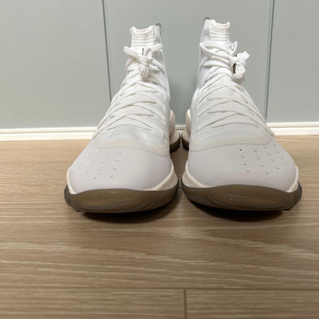 Under Armour Curry 4ホワイト　27cm