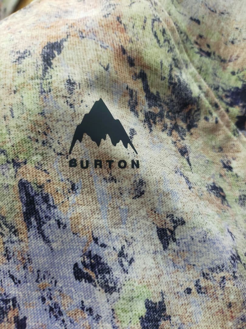 新品・未使用　BURTON　撥水フリースプルオーバーパーカー　モデル着用サイズM