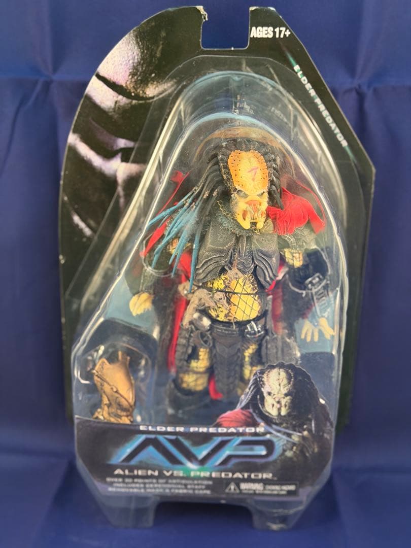 ほぼ未使用　NECA ネカ　エイリアンvsプレデター　フィギュア　４体セット
