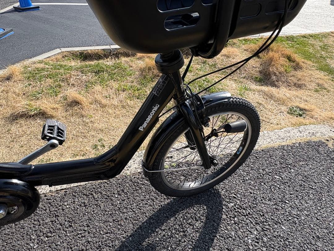 中古20㌅Panasonic電動アシスト自転車　8.9Ah3点灯　大阪　085