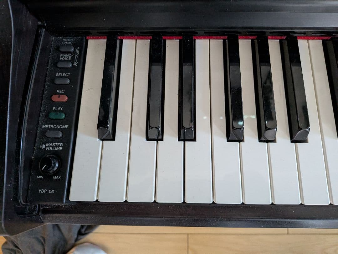 YDP-131 ブラック電子ピアノ