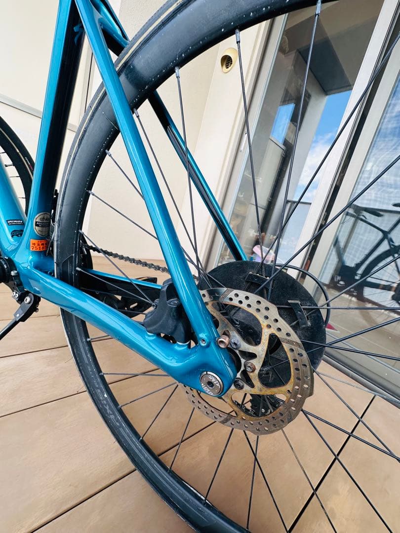 スペシャライズド　Sirrus Men Elite Carbon Disc