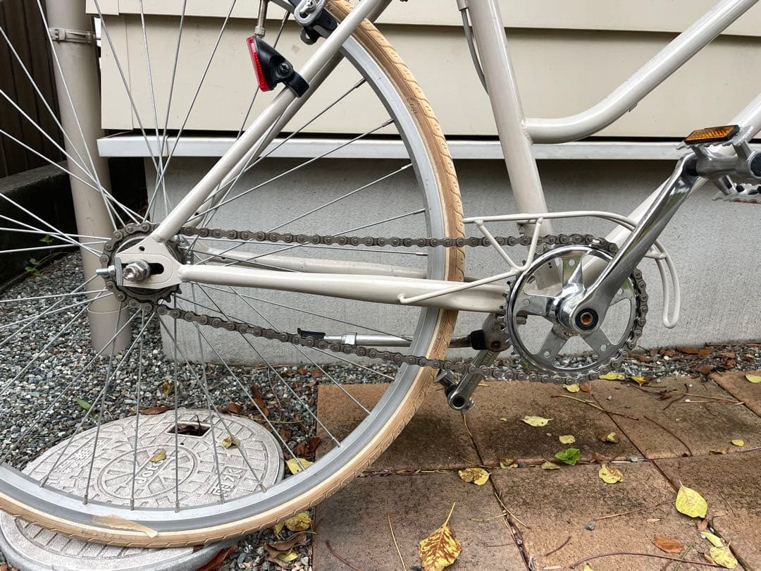 tokyo bike BISOU ベージュ色　トーキョーバイク