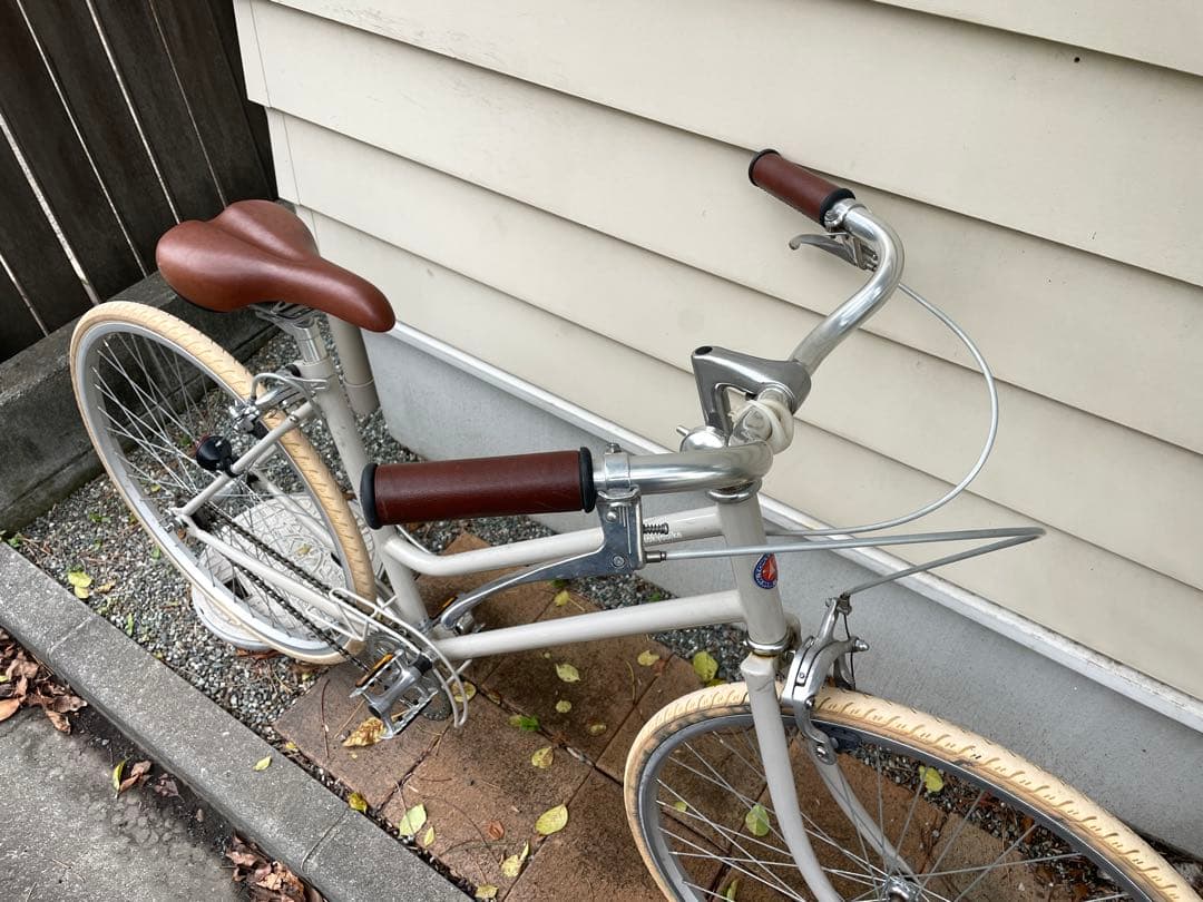 tokyo bike BISOU ベージュ色　トーキョーバイク