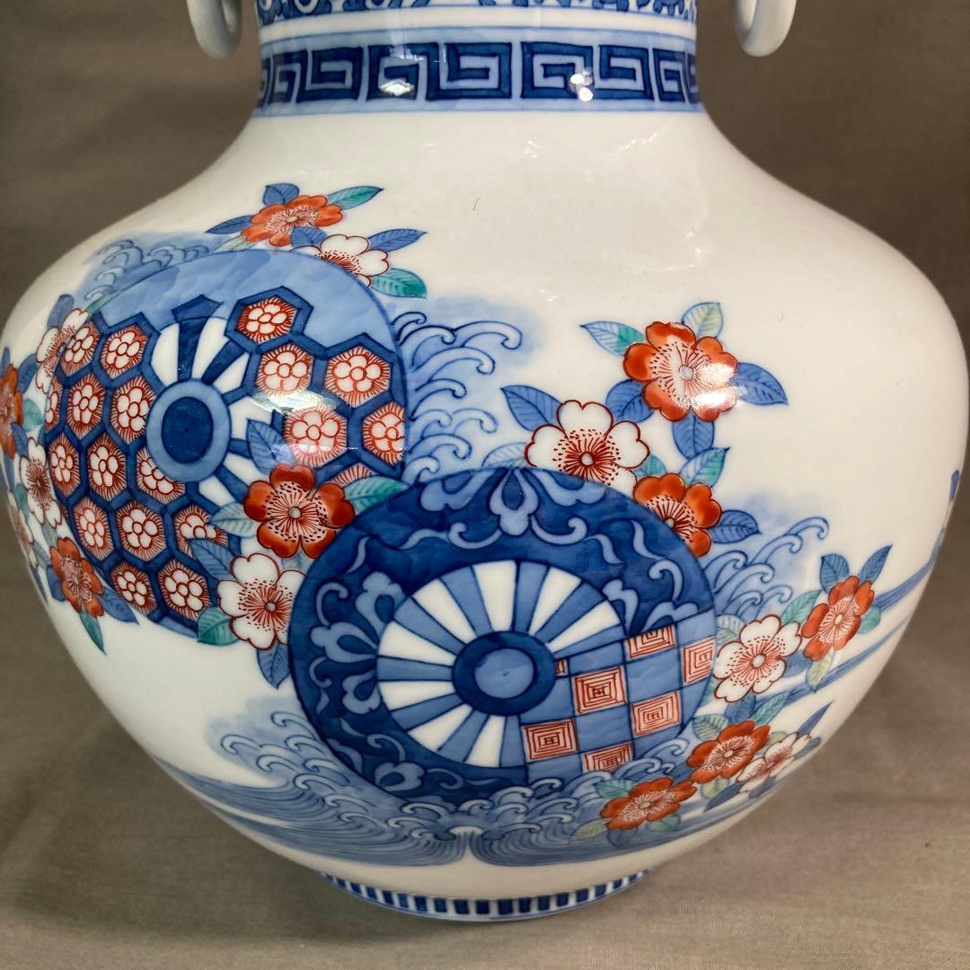 【樋渡陶六】日本名窯　無形文化財　肥蝶山　樋渡陶六作　染錦花水車文　獅子環大花瓶