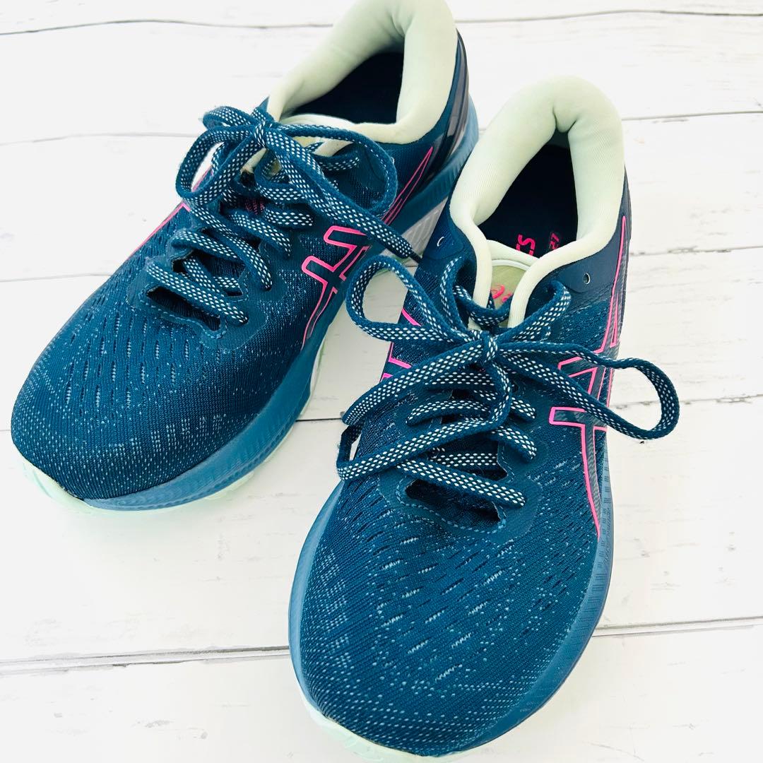 アシックス☆美品23.5㎝ asics ゲルカヤノ27 スニーカー シューズ