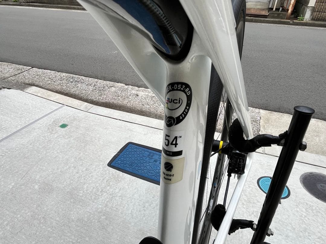 自転車本体 TREK MADONE 2022+ BONTRAGER Aeolus pro 3