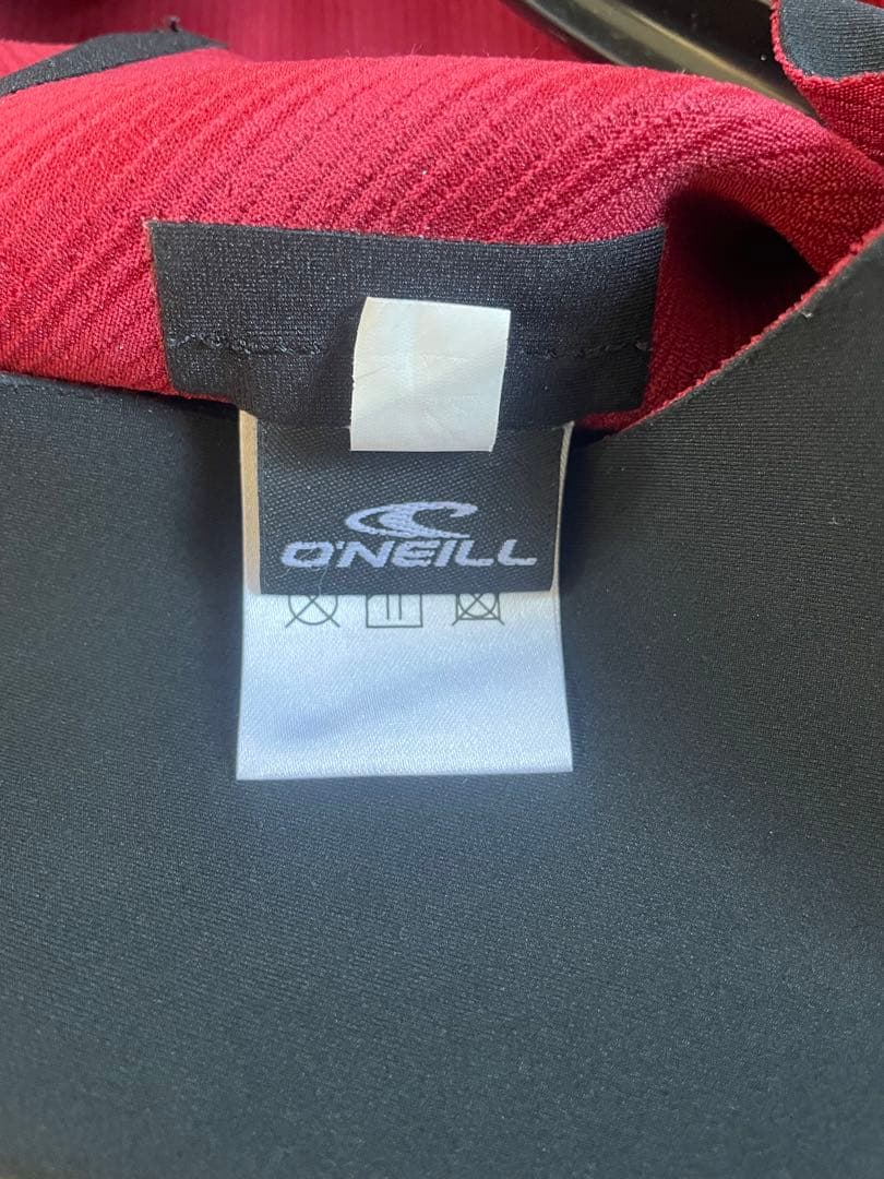 未使用品　O'NEILL セミドライSUPERFREAK PREMIER FSC