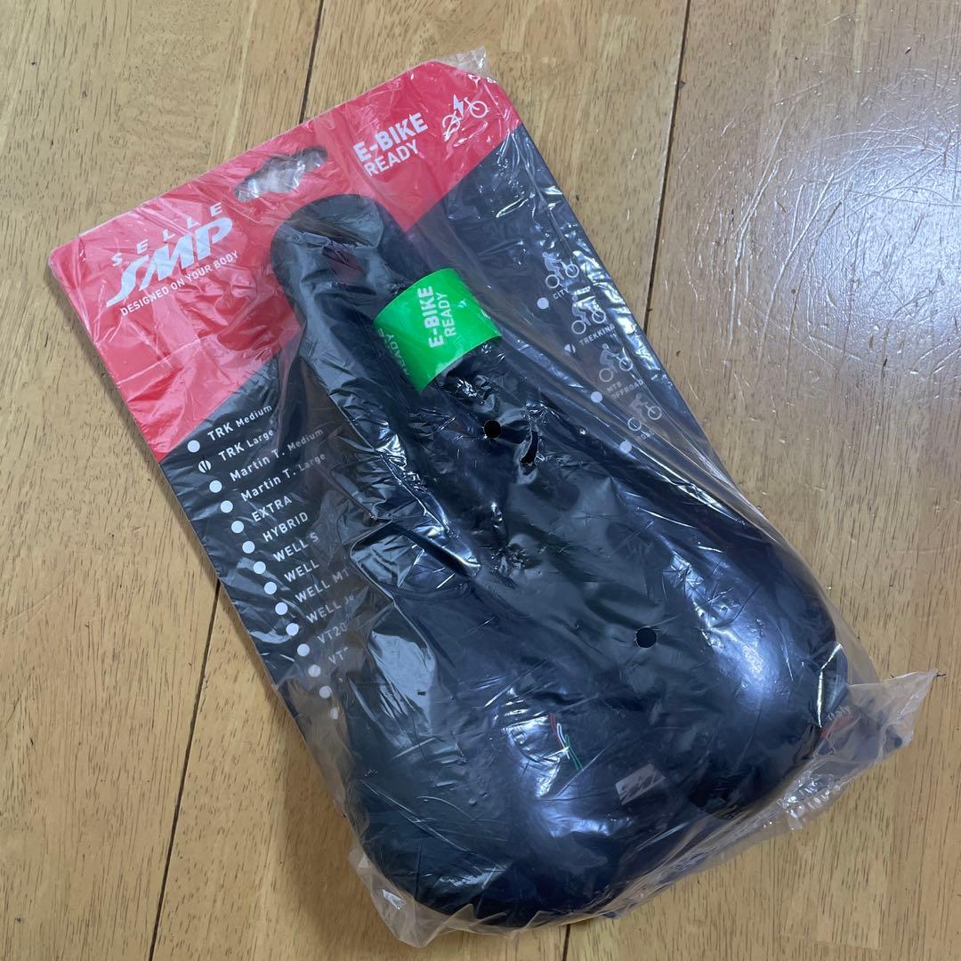 パーツ SELLE SMP TRK BLACK TRKLGE03-NE LARGE