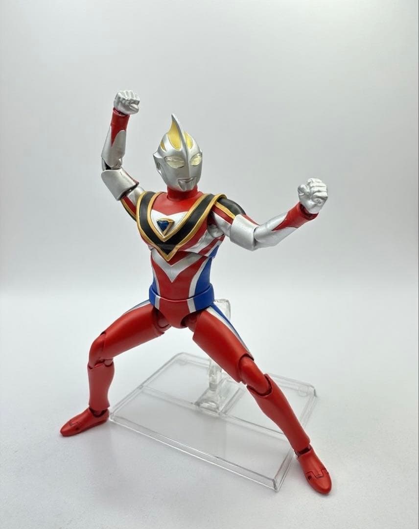 改造品S.H.Figuarts真骨彫製法　ウルトラマンガイアSV