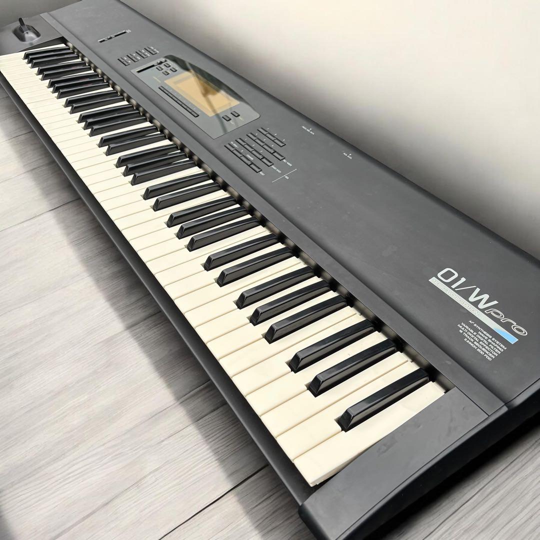 KORG 01/W pro シンセサイザー 61鍵 ワークステーション AI2