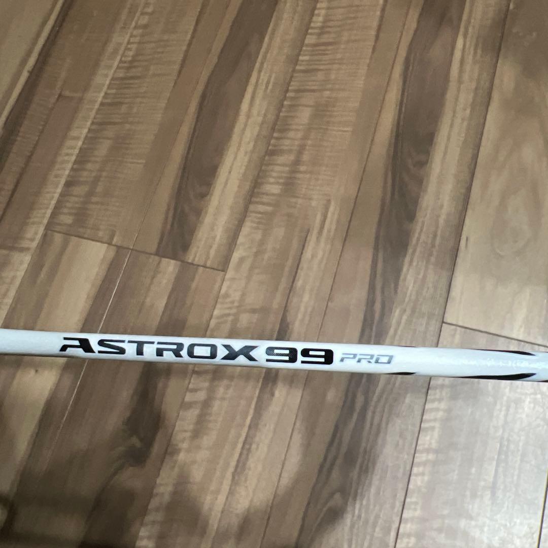 アストロクス99proとアストロクス100ツアーVAダークオリーブ