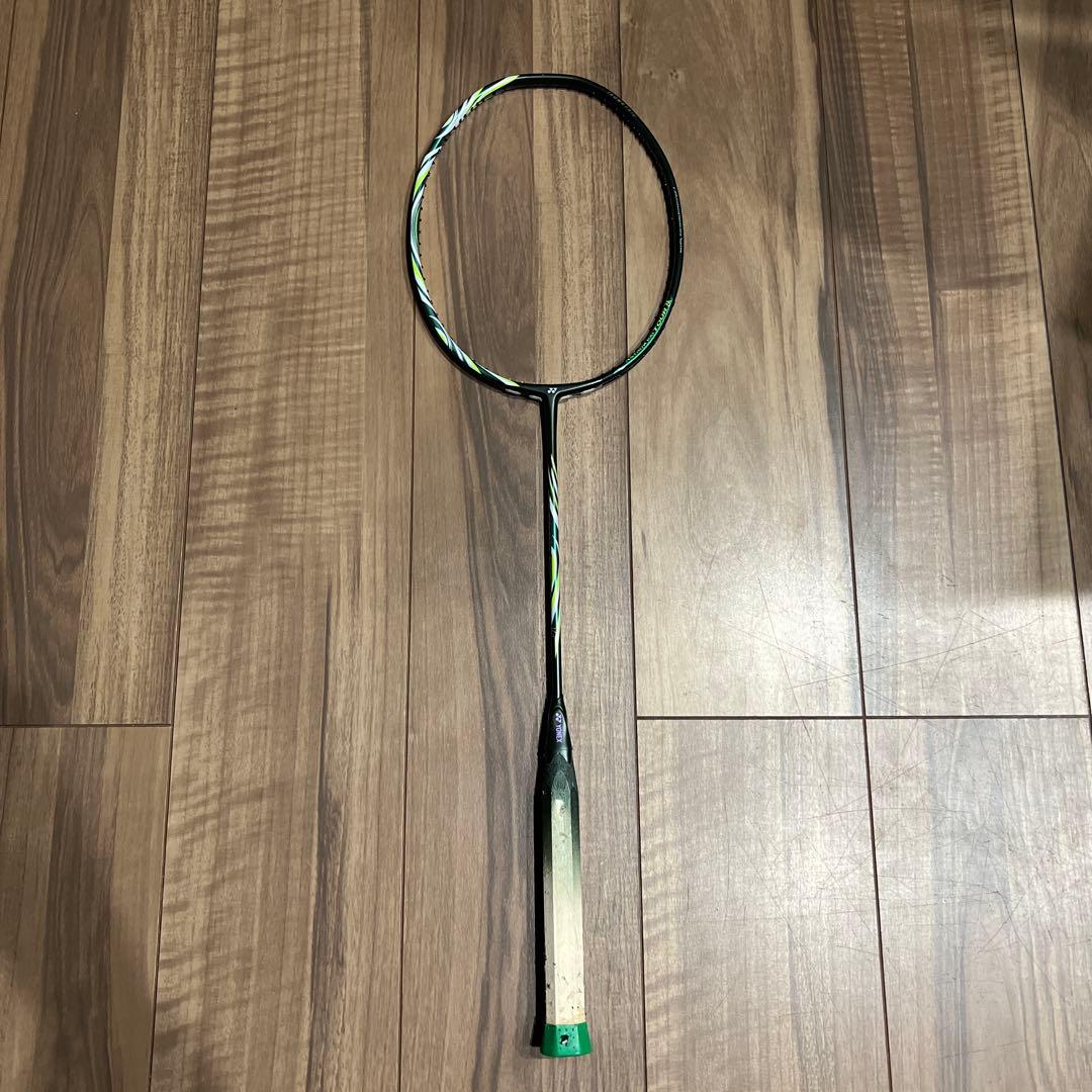 アストロクス99proとアストロクス100ツアーVAダークオリーブ