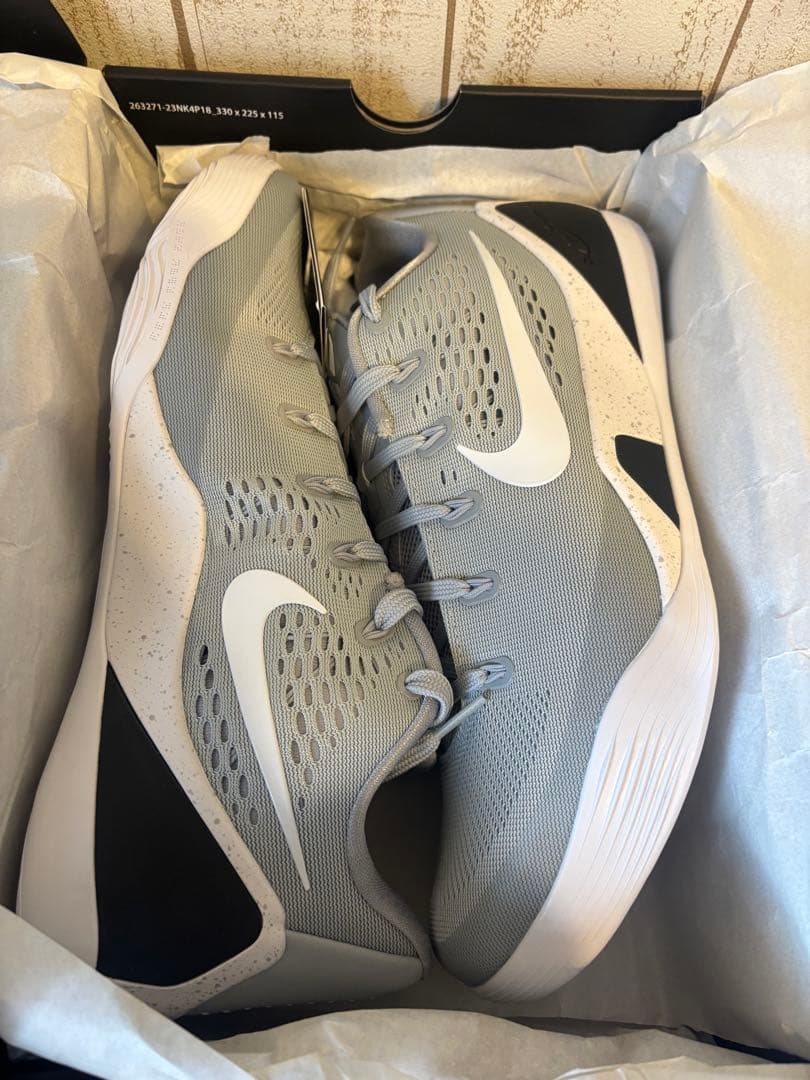 KOBE 9 グレー　29.5センチ　IH1401-001