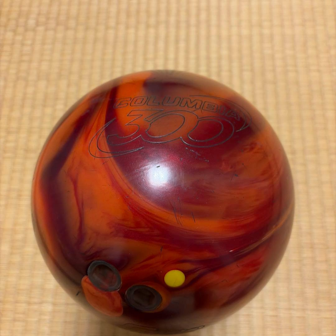【中古】ボウリングボール eruption pro hybrid 15ポンド
