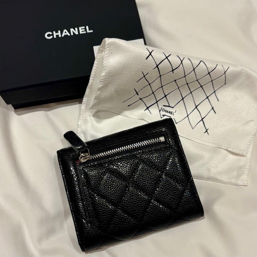 ⭐︎CHANEL⭐︎ キャビアスキン/ノベルティ/三つ折り財布/シルバー金具