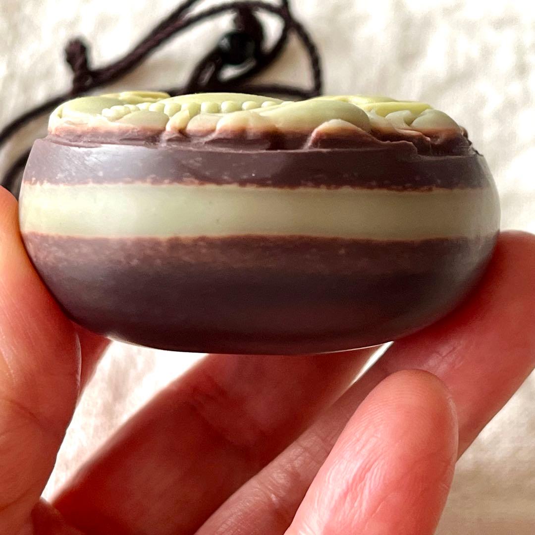 チョコレートパープル ローブジェイド 布袋様 彫刻 本翡翠 レア 一点物