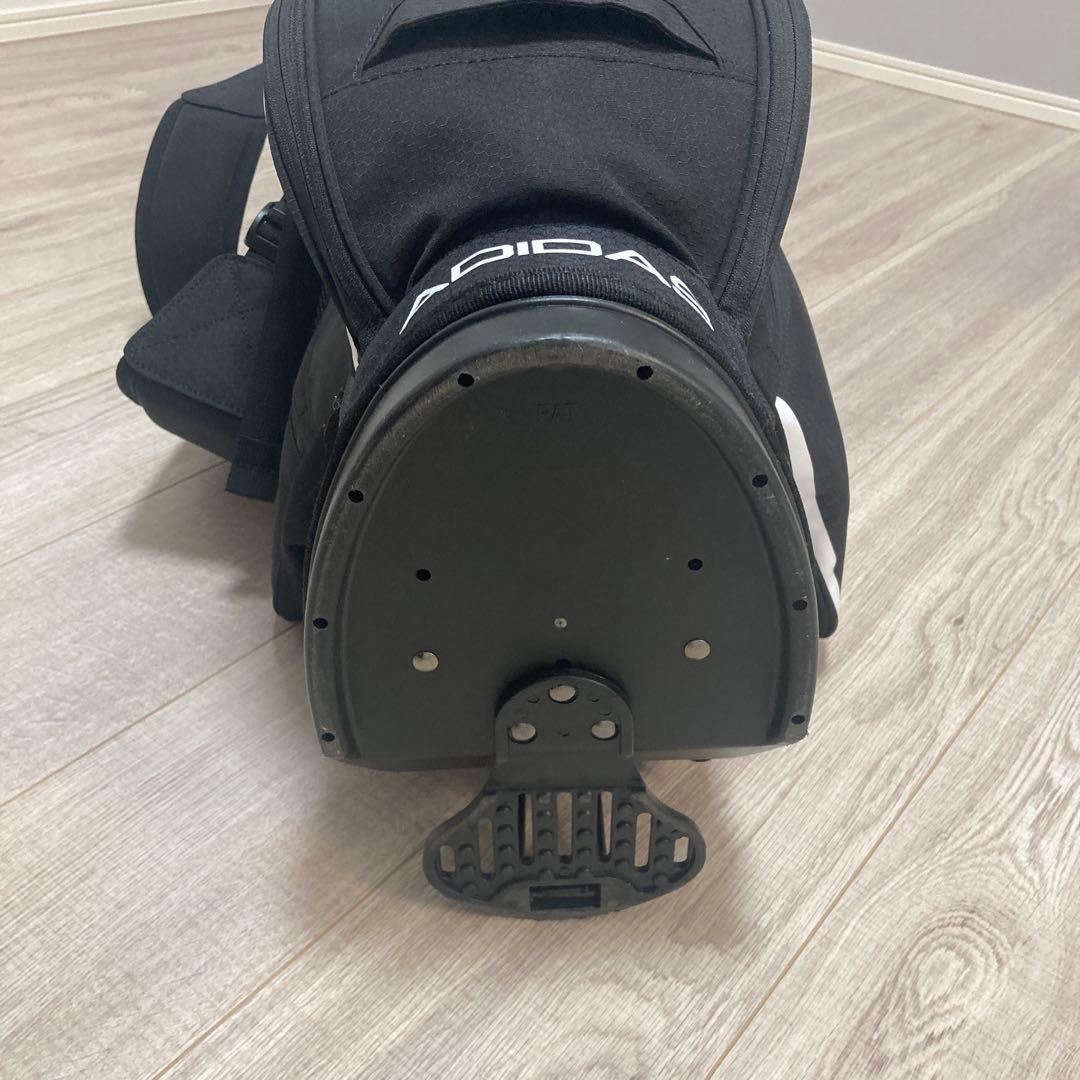 完売品！adidas アディダス スタンド式 キャディバッグゴルフバッグ